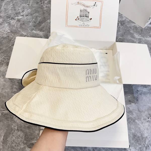 Miu Miu Hat MUH00106